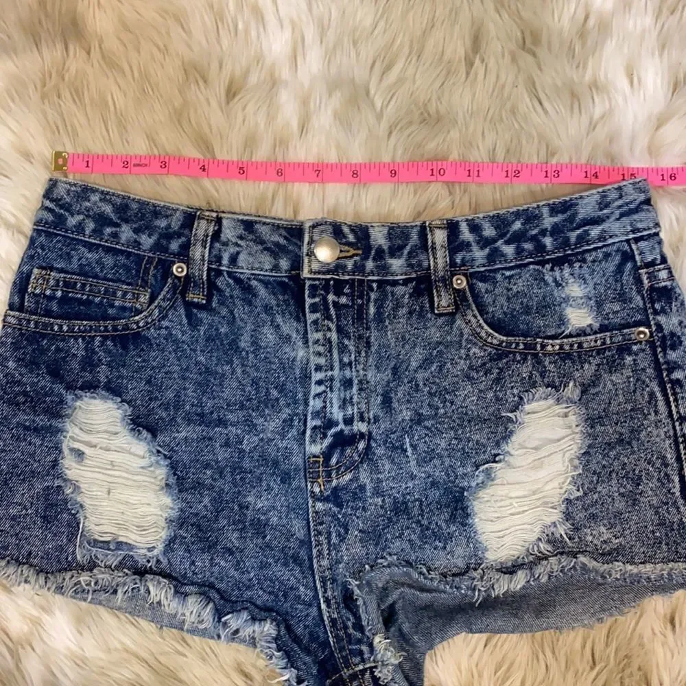 Acid Wash High Rise Jean Short Shorts F21 size 28